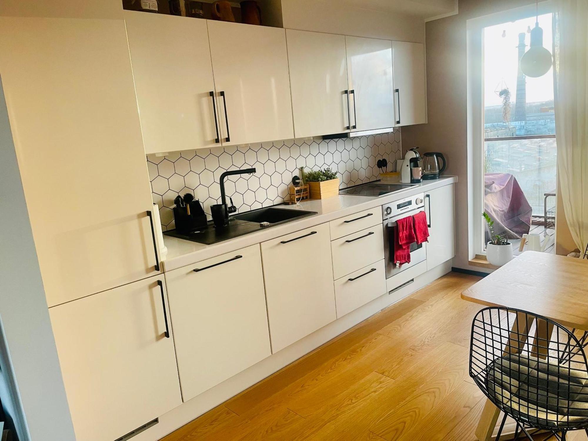 Seaview Noblessner Harbour Apartment, 8 Min To Downtown Apartment
