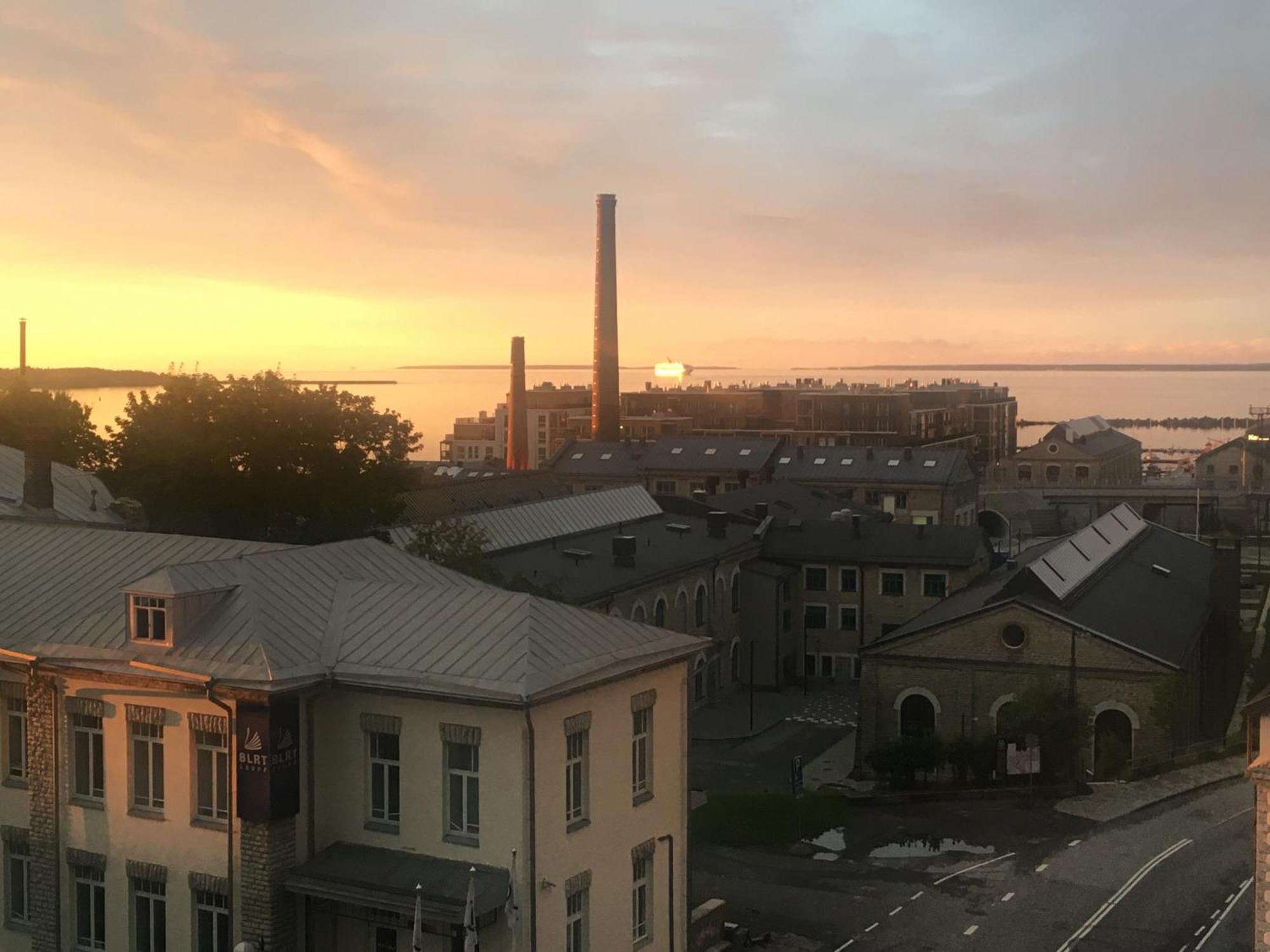 Apartment Seaview Noblessner Harbour Apartment, 8 Min To Downtown Tallinn